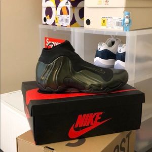 Nike Air Flightposite Legion Green.